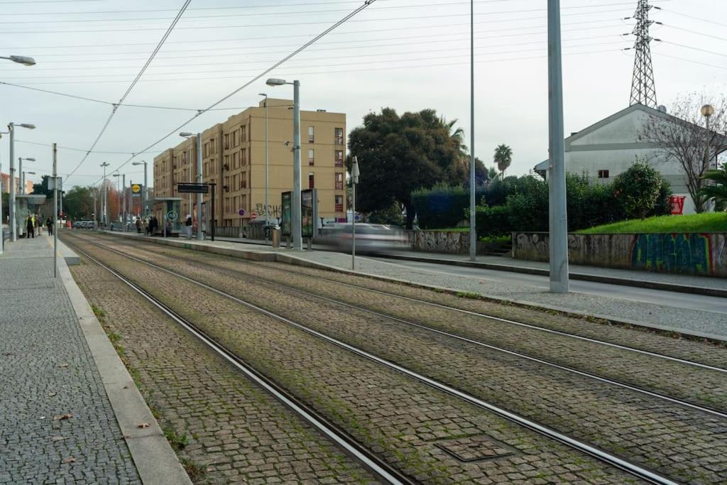 Modern Studio Near Metro Station Senhora da Hora Exterior photo